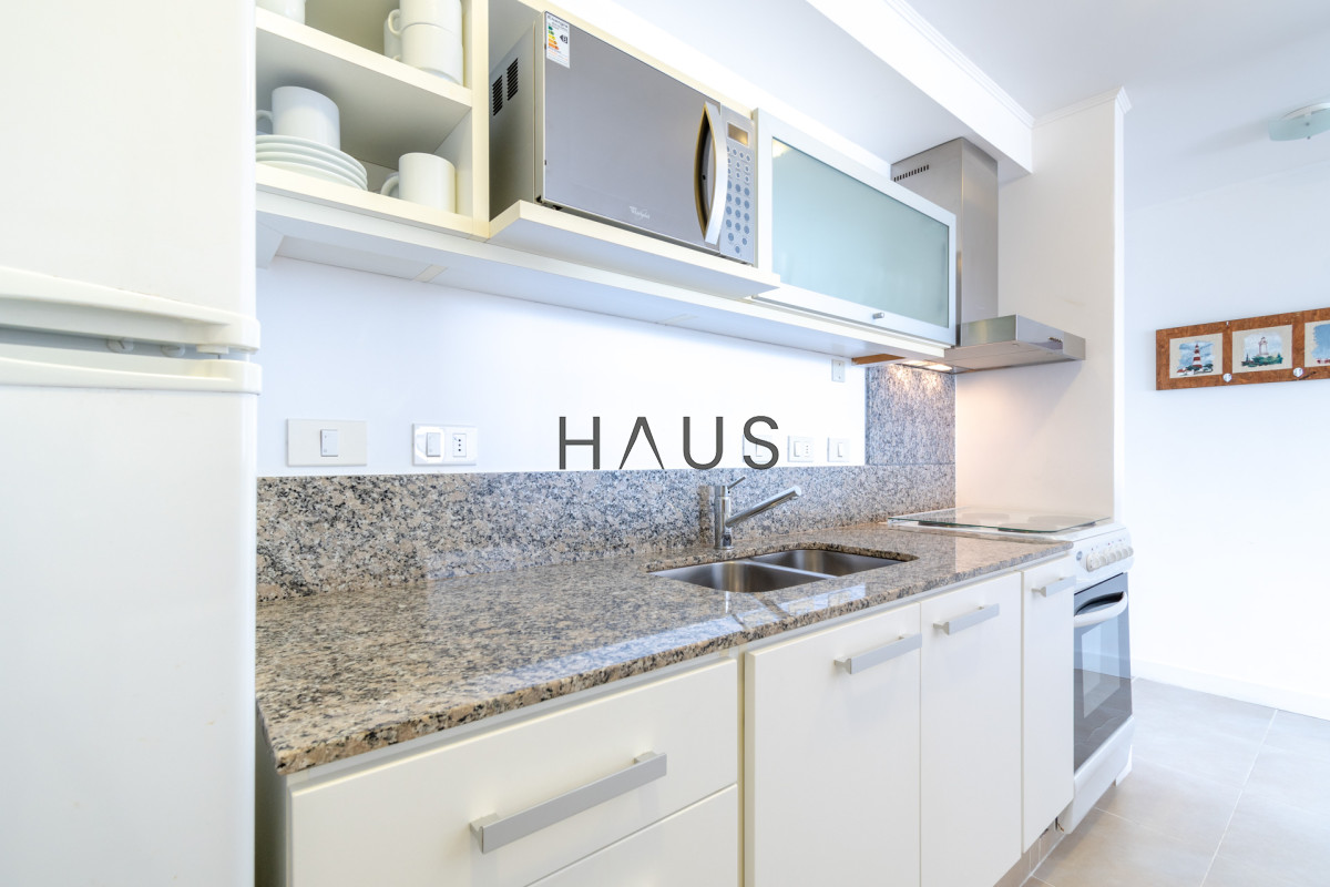 Apartamento ID.311 - Apartamento de un dormitorio con parrillero y jardin en Venta y Alquiler, Punta Ballena