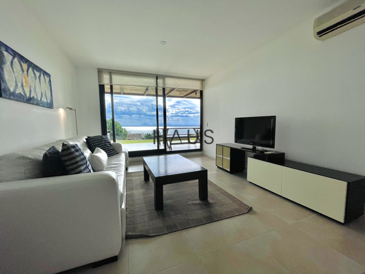 Apartamento ID.311 - Apartamento de un dormitorio con parrillero y jardin en Venta y Alquiler, Punta Ballena