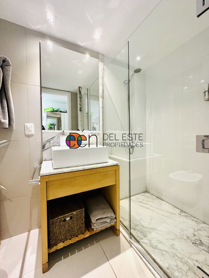 Apartamento ID.6 - Venta de Apartamento de 2 Dormitorios y Parrillero en la Loma de la Ballena en exclusivo complejo
