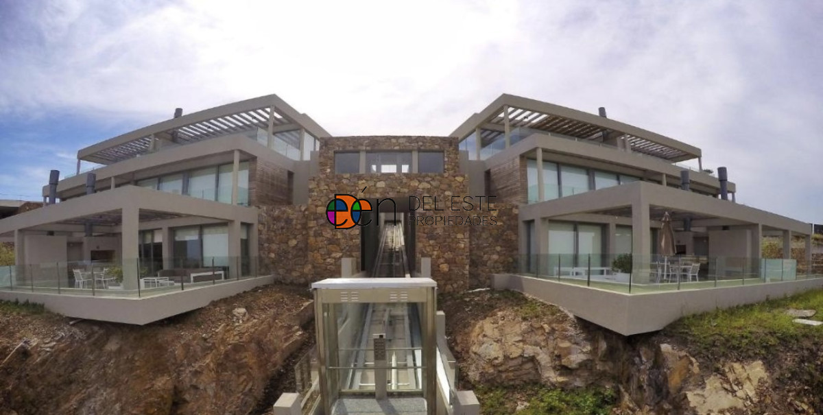 Apartamento ID.6 - Venta de Apartamento de 2 Dormitorios y Parrillero en la Loma de la Ballena en exclusivo complejo