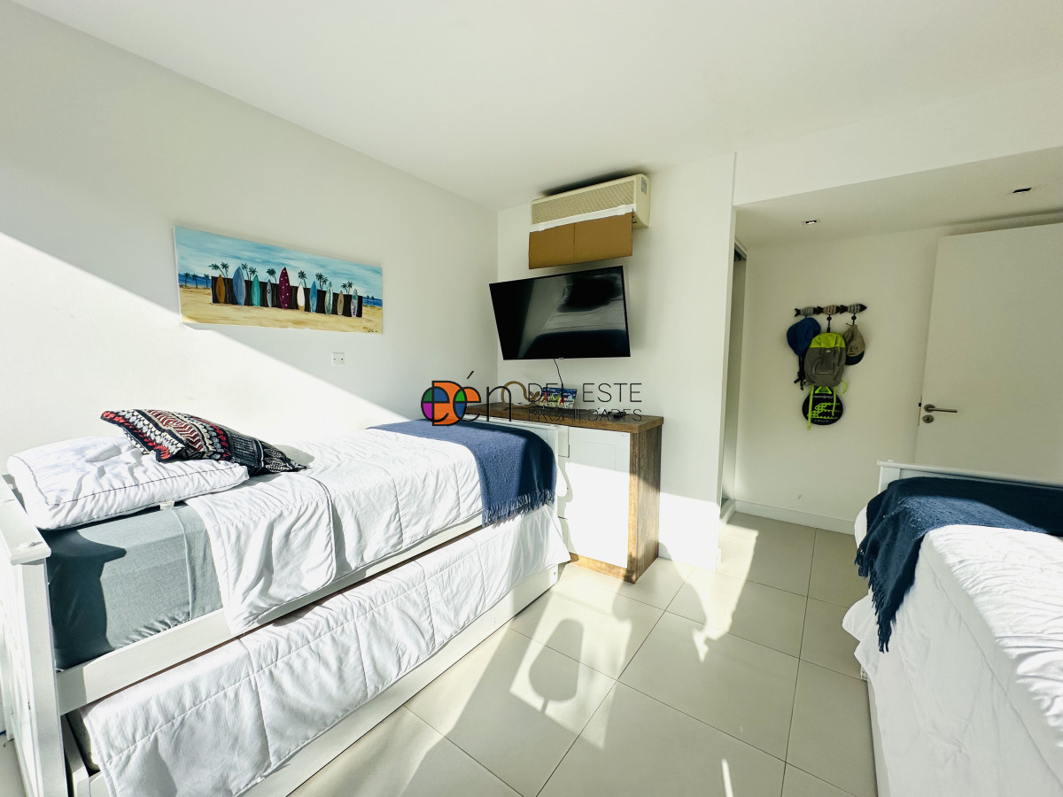 Apartamento ID.6 - Venta de Apartamento de 2 Dormitorios y Parrillero en la Loma de la Ballena en exclusivo complejo