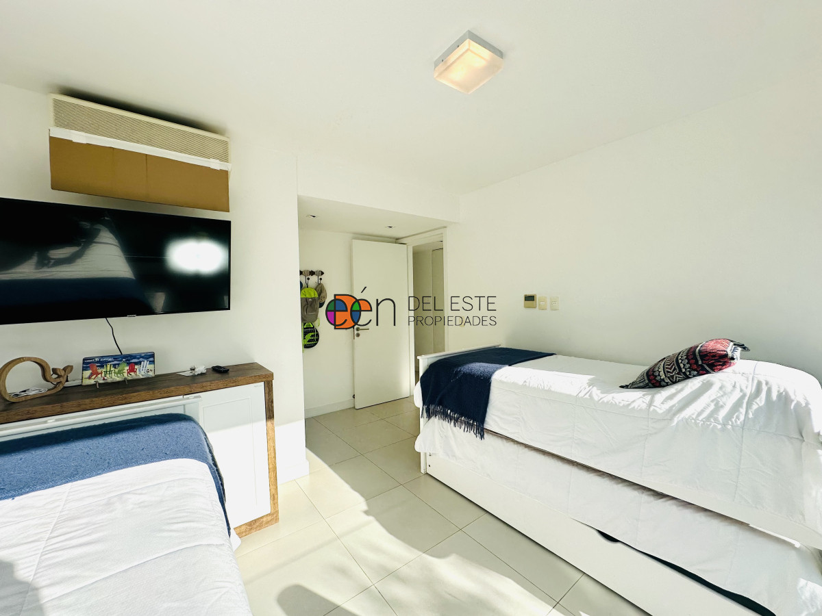 Apartamento ID.6 - Venta de Apartamento de 2 Dormitorios y Parrillero en la Loma de la Ballena en exclusivo complejo