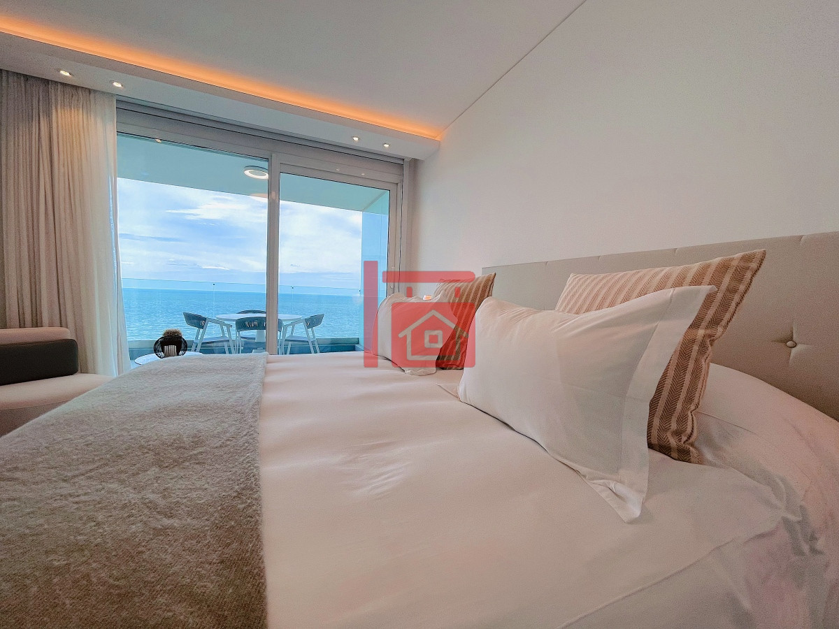 Apartamento ID.489 - Venta Espectacular Apartamento Frente al Mar, 3 Dormitorios, Le Parc Punta del Este