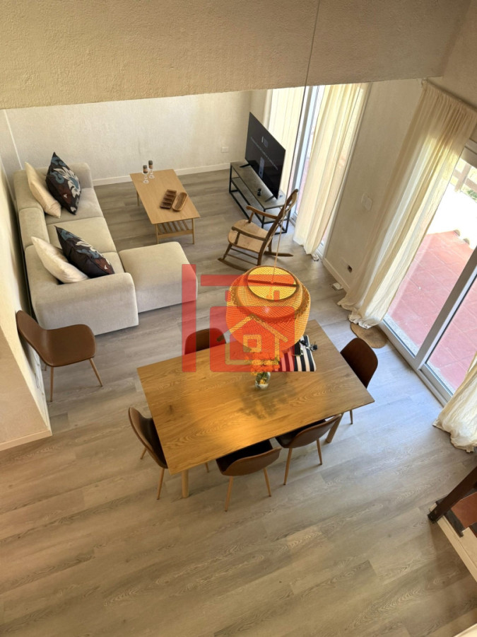 Apartamento ID.504 - Alquiler anual o invernal de apartamento dúplex con parrillero propio en Rincón del Indio