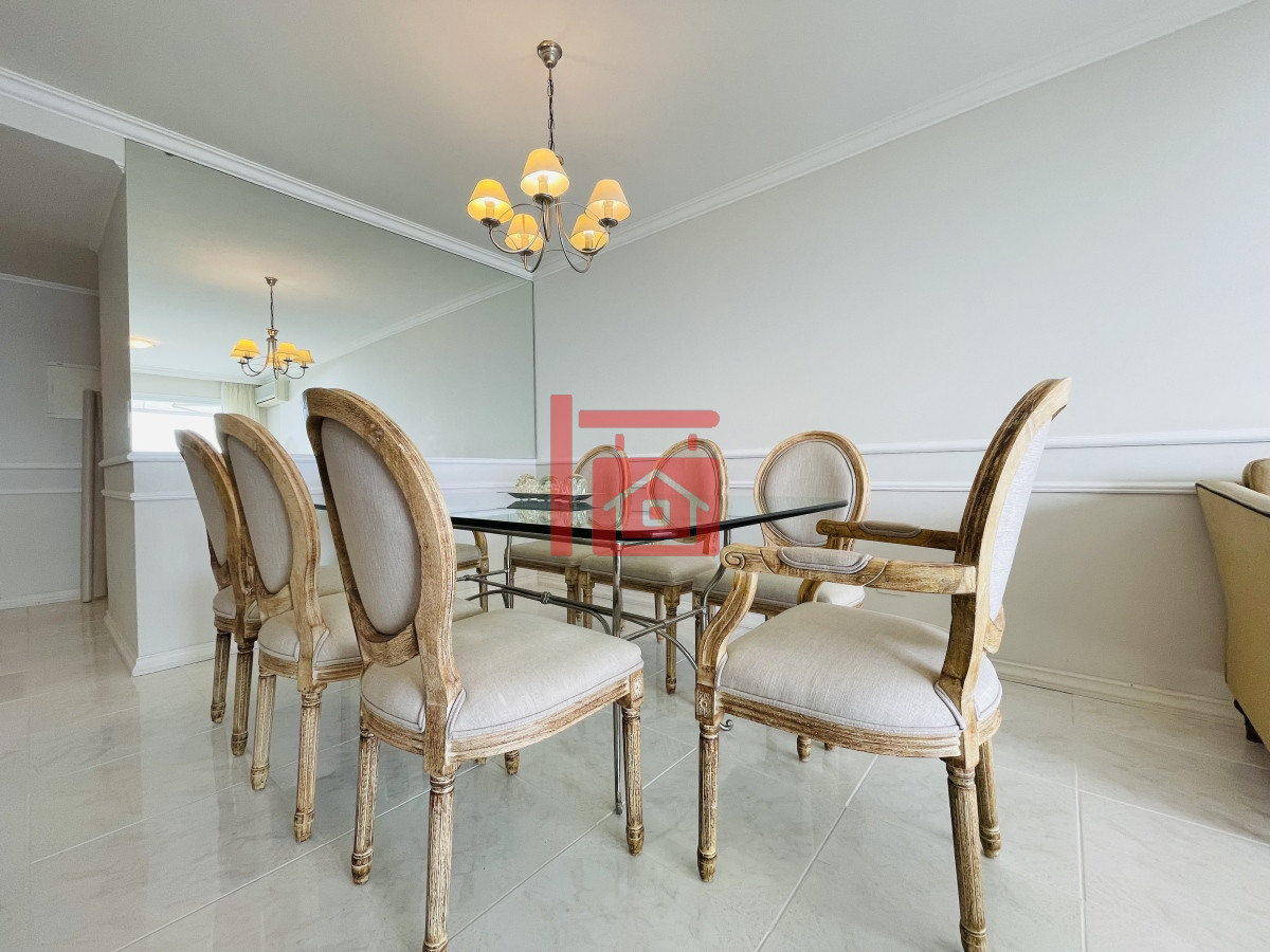 Apartamento ID.119 - Apartamento de 3 Dormitorios sobre Playa Mansa, en Venta y Alquiler, Punta del Este