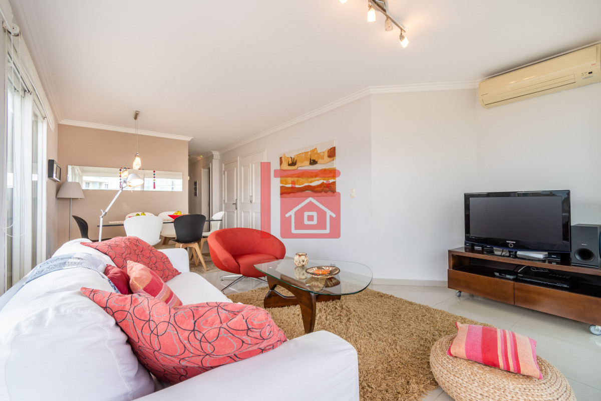 Apartamento ID.302 - Moderno Apartamento de 3 Dormitorios a Pocas Cuadras del Mar En Venta, Playa Brava