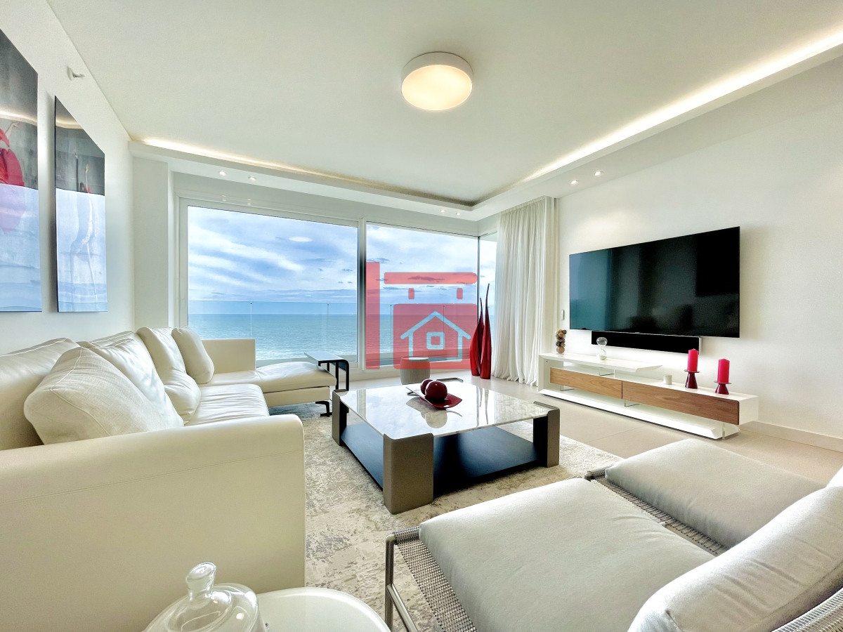 Apartamento ID.489 - Venta Espectacular Apartamento Frente al Mar, 3 Dormitorios, Le Parc Punta del Este