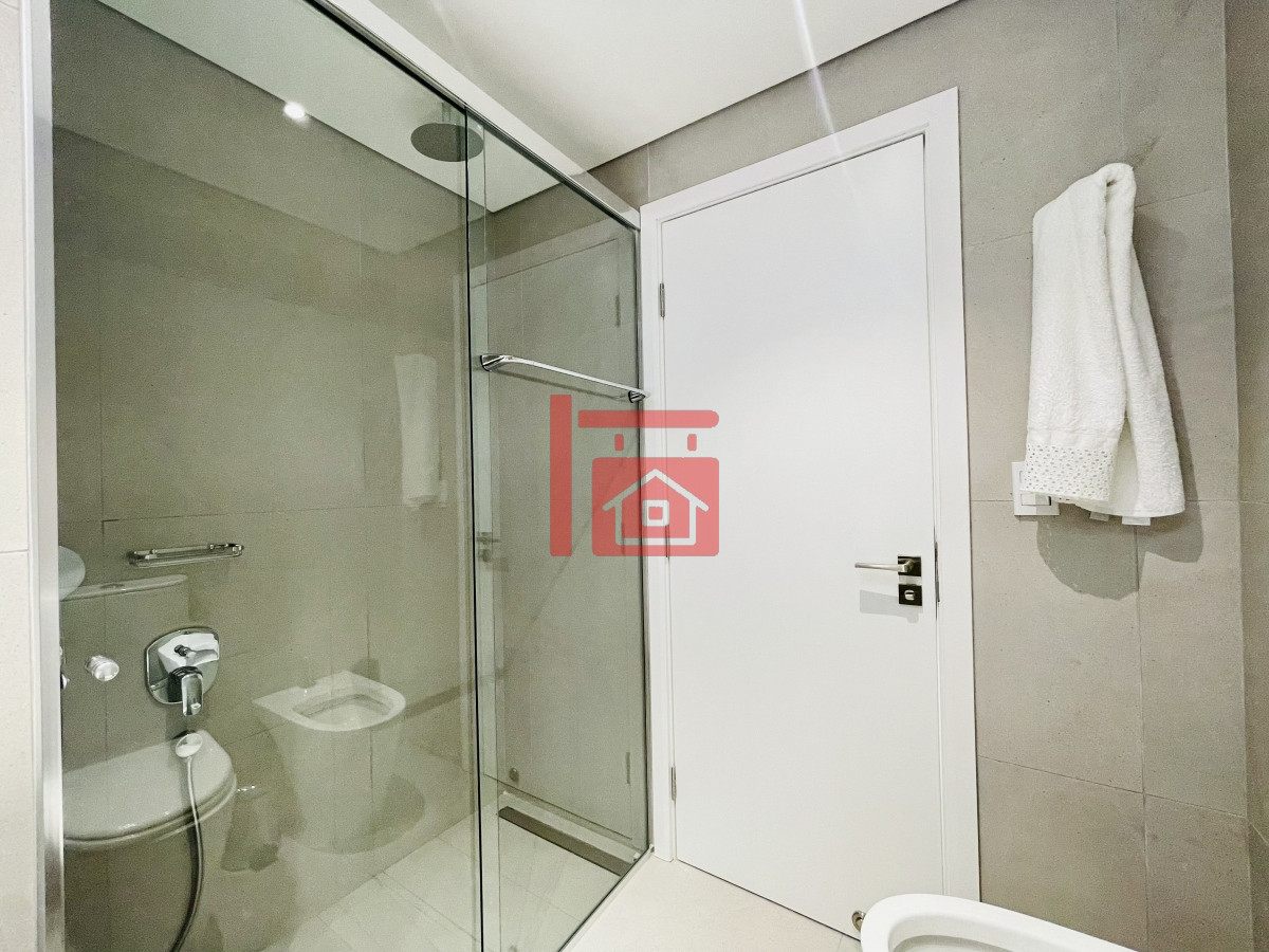 Apartamento ID.489 - Venta Espectacular Apartamento Frente al Mar, 3 Dormitorios, Le Parc Punta del Este