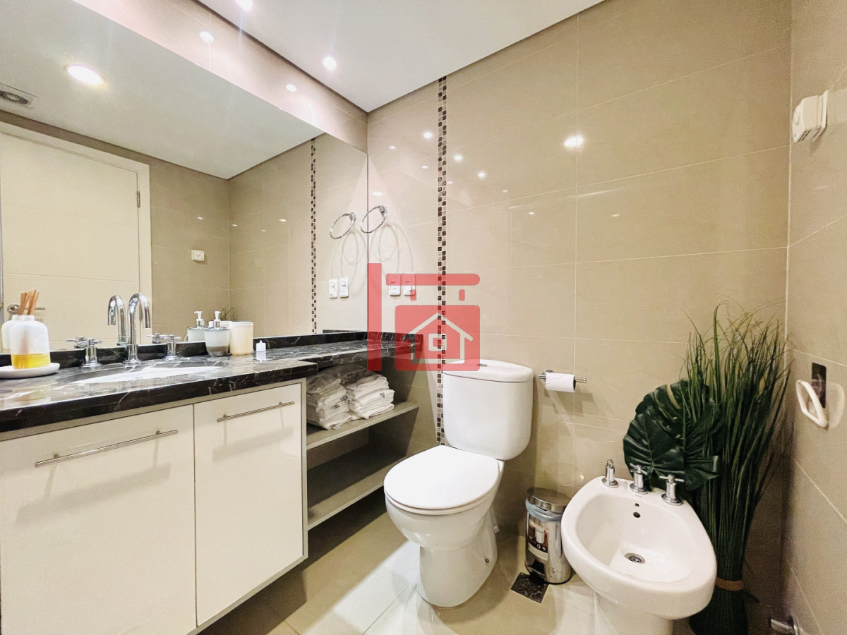 Apartamento ID.197 - Moderno Apartamento de 2 Dormitorios en Venta, Playa Mansa 