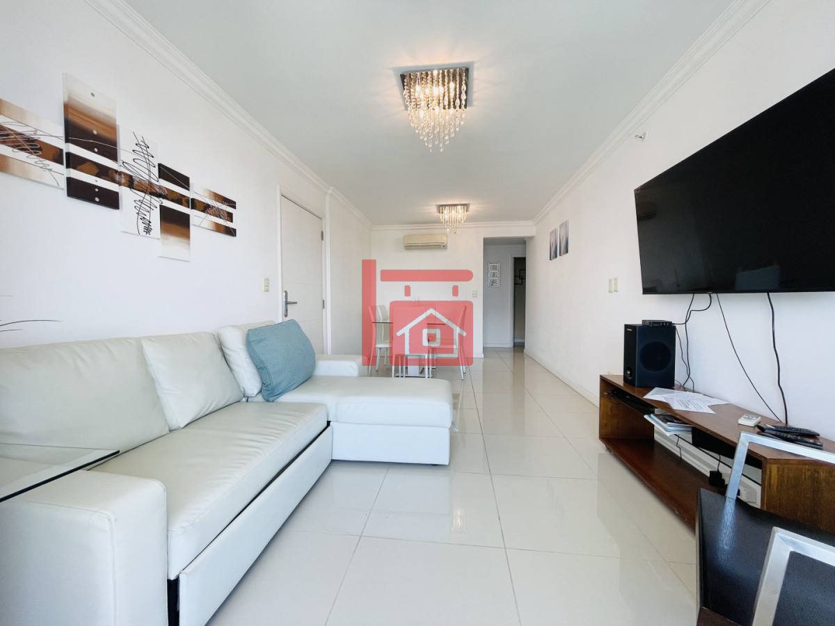 Apartamento ID.197 - Moderno Apartamento de 2 Dormitorios en Venta, Playa Mansa 