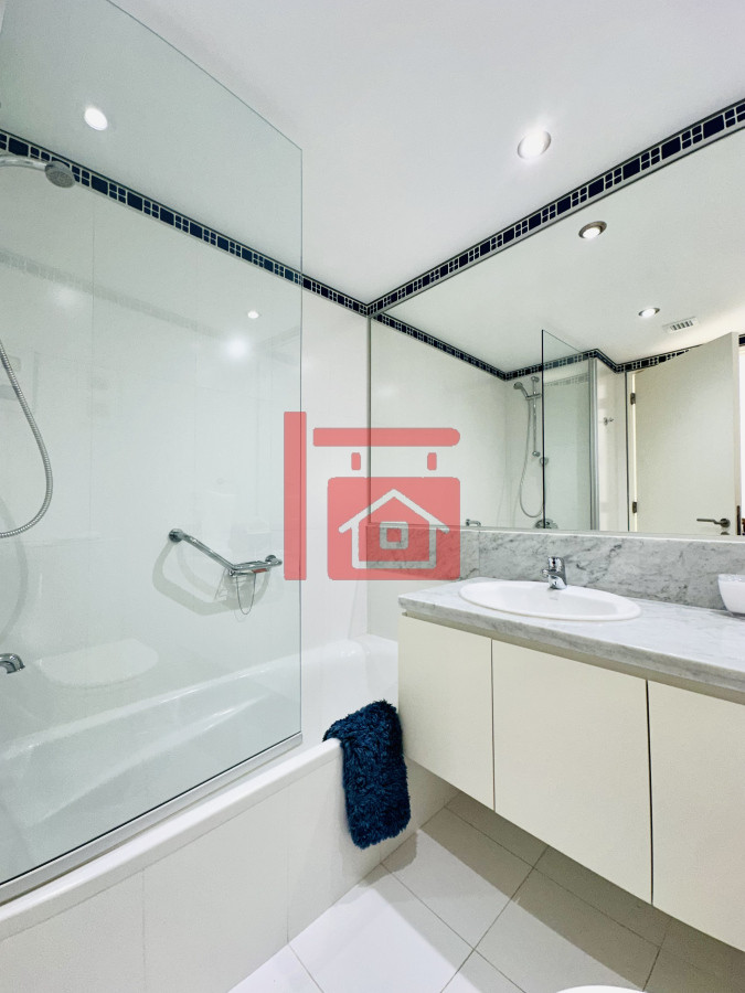 Apartamento ID.233 - Oportunidad en Venta! Apartamento sobre playa Brava de 3 Dormitorios más Dependencia, Torre Le Parc