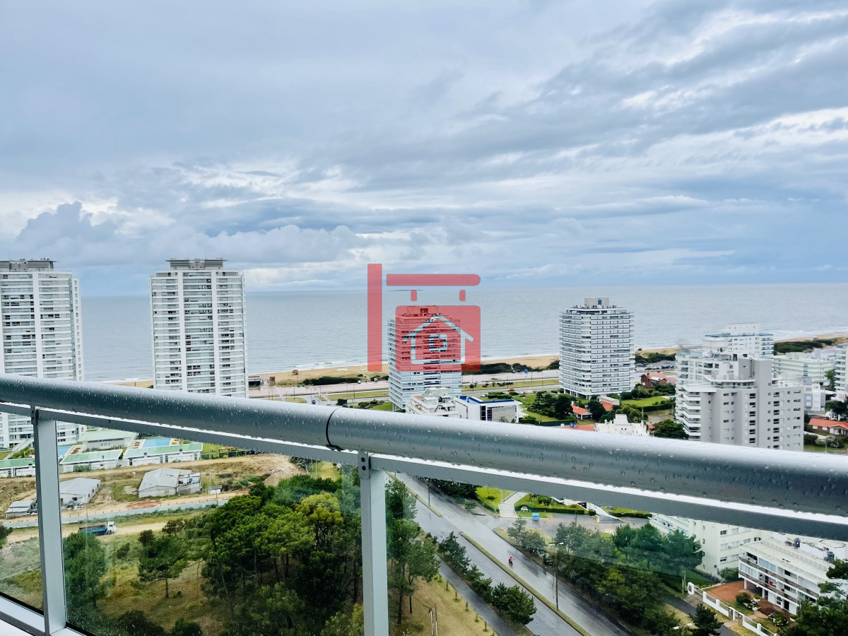 Apartamento ID.491 - Alquiler temporario y venta de apartamento Penthouse en torre One, Playa Brava