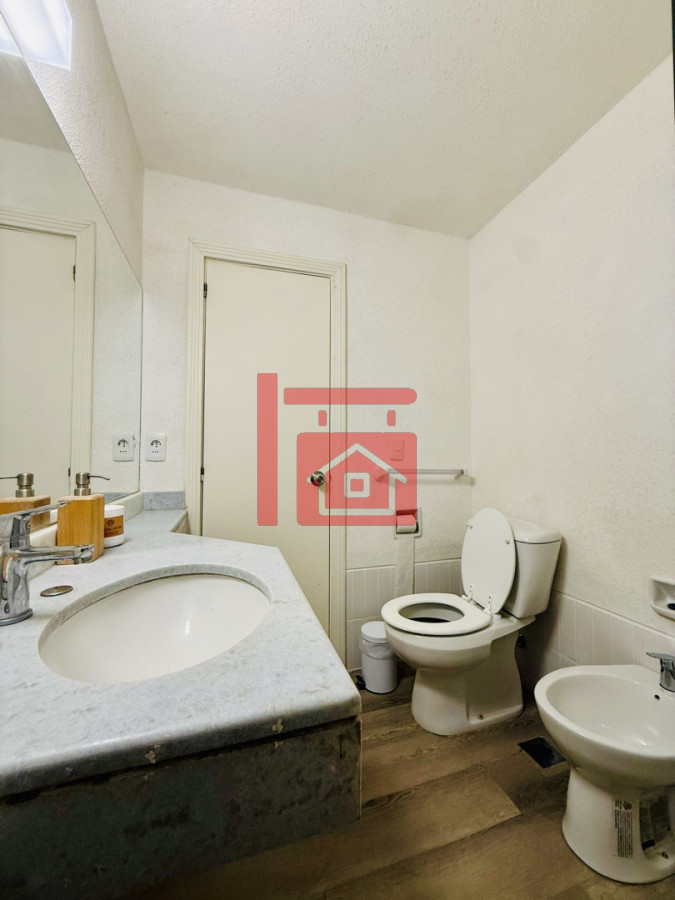 Apartamento ID.505 - Alquiler anual o invernal de apartamento duplex con parrillero propio en Rincón del Indio