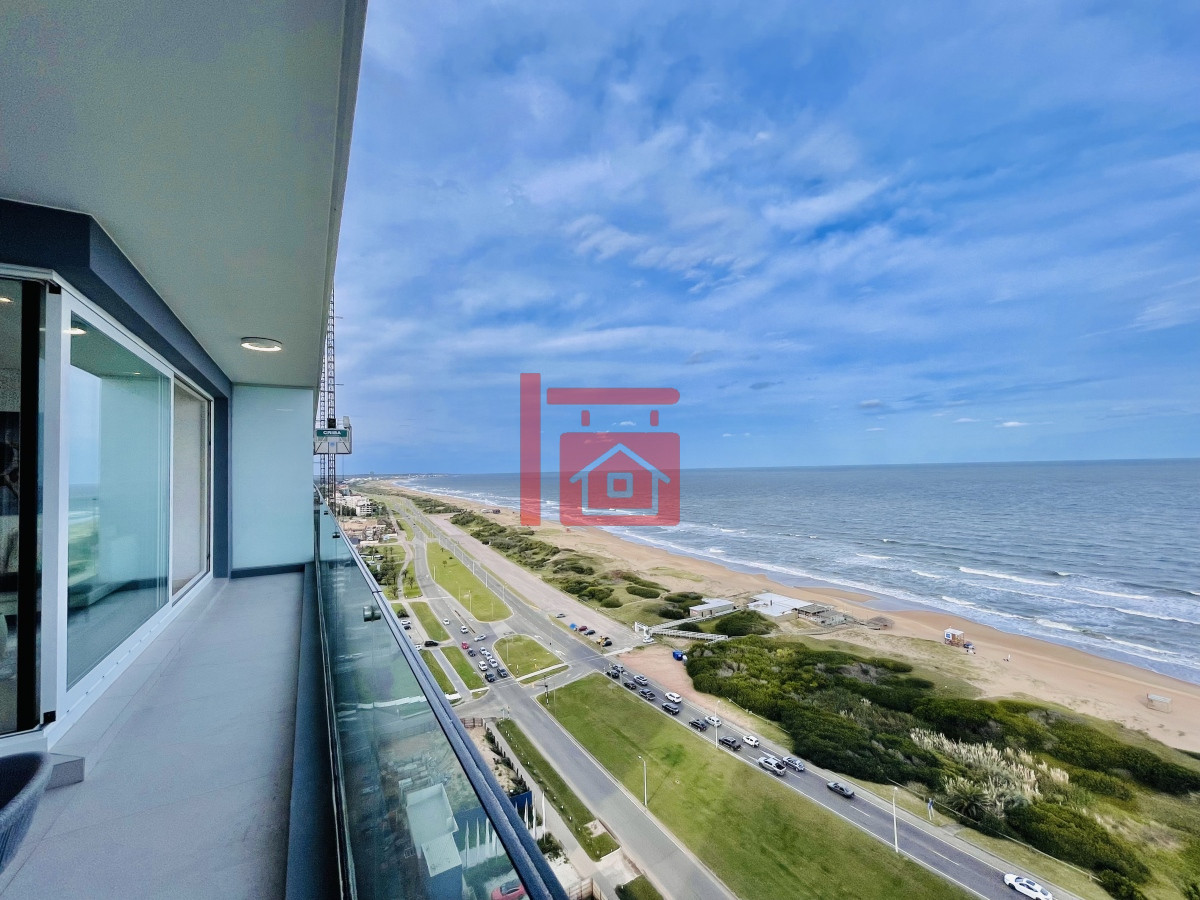 Apartamento ID.489 - Venta Espectacular Apartamento Frente al Mar, 3 Dormitorios, Le Parc Punta del Este