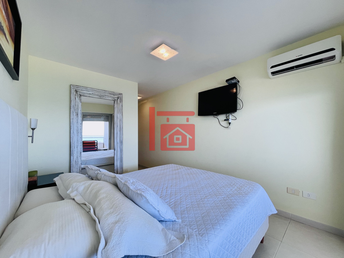 Apartamento ID.157 - Excelente Apartamento de 2 Dormitorios con Vista al Mar, Playa Mansa