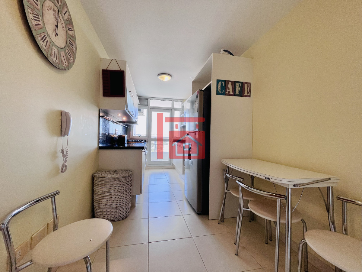 Apartamento ID.157 - Excelente Apartamento de 2 Dormitorios con Vista al Mar, Playa Mansa