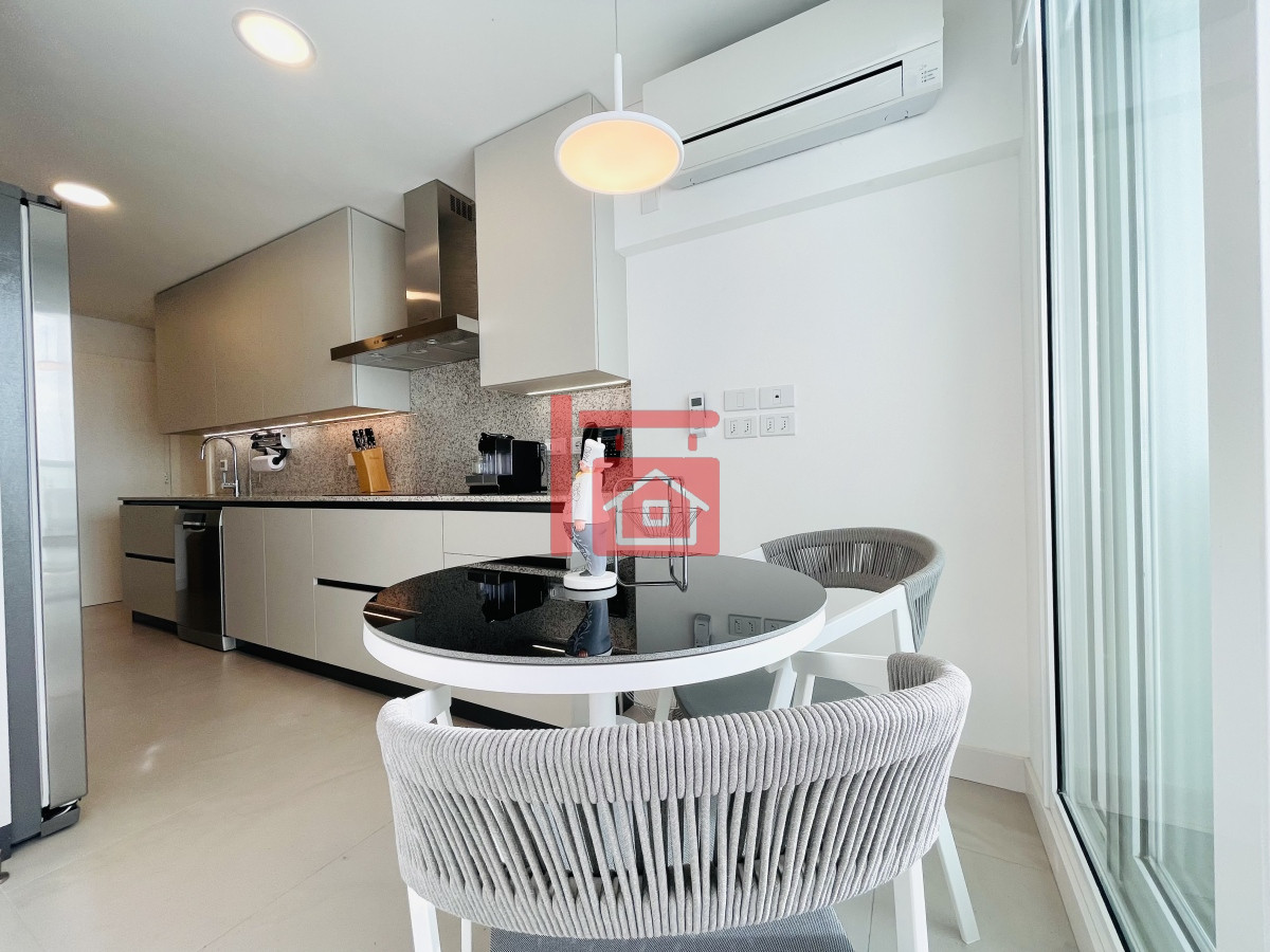 Apartamento ID.489 - Venta Espectacular Apartamento Frente al Mar, 3 Dormitorios, Le Parc Punta del Este