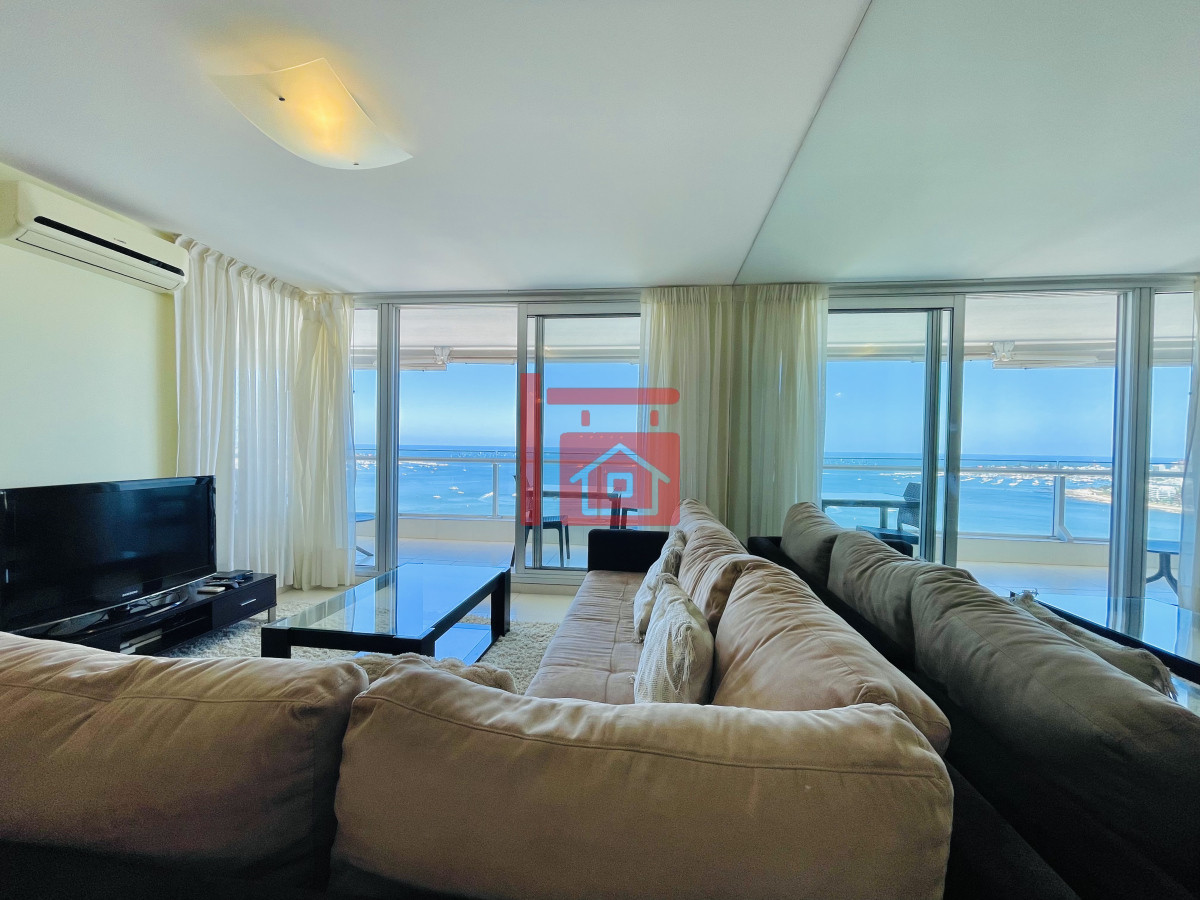 Apartamento ID.157 - Excelente Apartamento de 2 Dormitorios con Vista al Mar, Playa Mansa