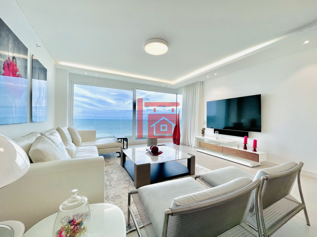 Apartamento ID.489 - Venta Espectacular Apartamento Frente al Mar, 3 Dormitorios, Le Parc Punta del Este