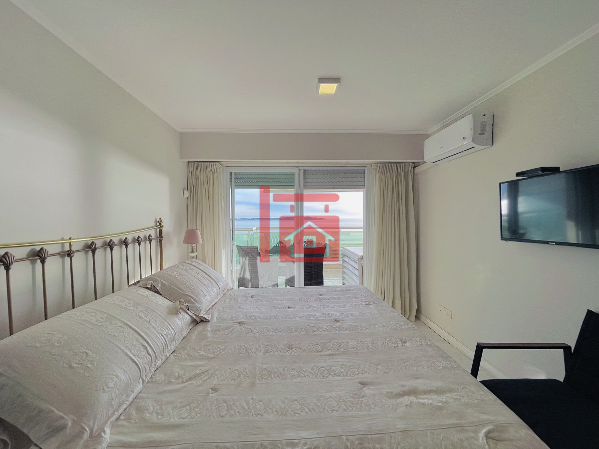 Apartamento ID.119 - Apartamento de 3 Dormitorios sobre Playa Mansa, en Venta y Alquiler, Punta del Este