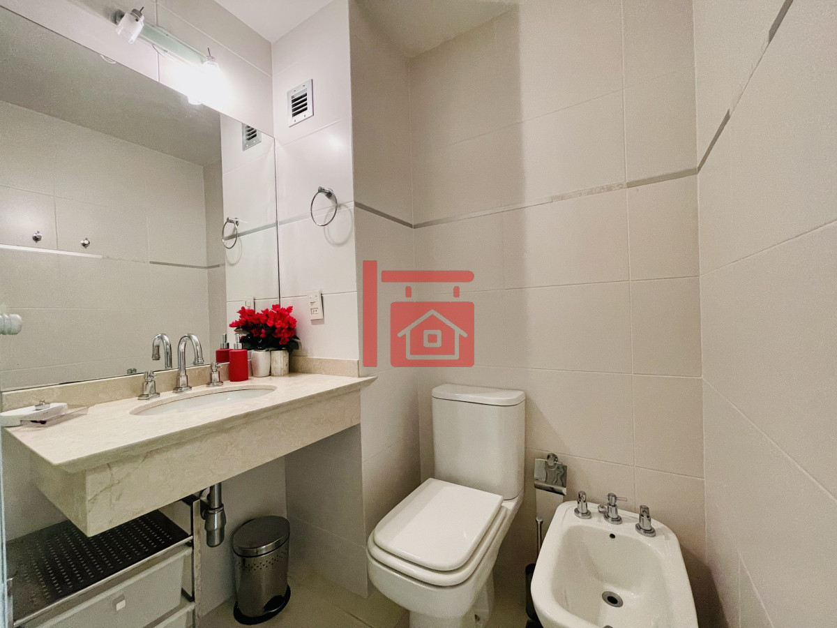 Apartamento ID.157 - Excelente Apartamento de 2 Dormitorios con Vista al Mar, Playa Mansa