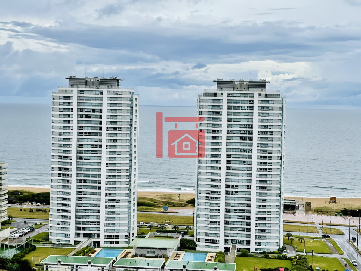Apartamento ID.491 - Alquiler temporario y venta de apartamento Penthouse en torre One, Playa Brava