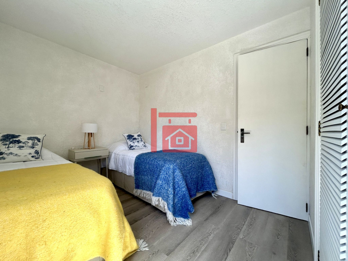 Apartamento ID.504 - Alquiler anual o invernal de apartamento dúplex con parrillero propio en Rincón del Indio