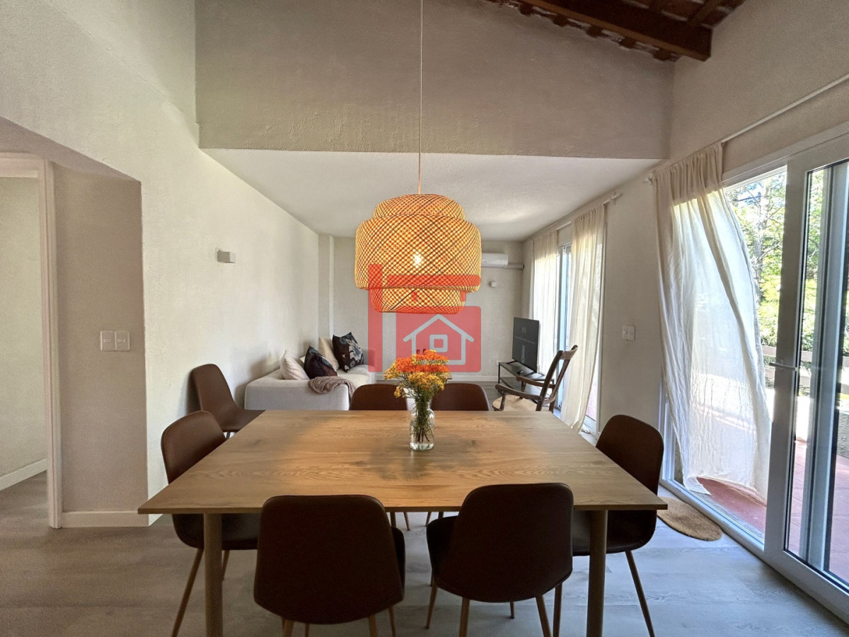 Apartamento ID.504 - Alquiler anual o invernal de apartamento dúplex con parrillero propio en Rincón del Indio