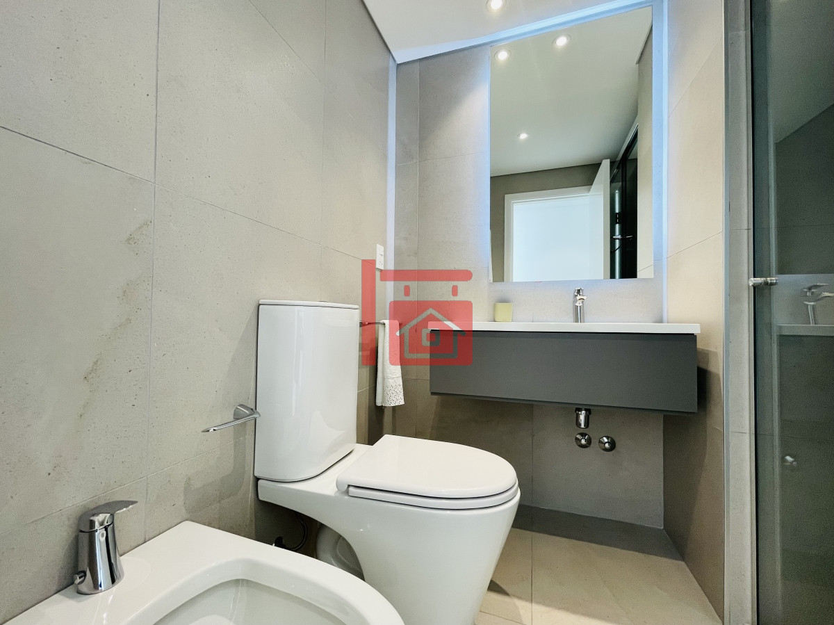 Apartamento ID.489 - Venta Espectacular Apartamento Frente al Mar, 3 Dormitorios, Le Parc Punta del Este