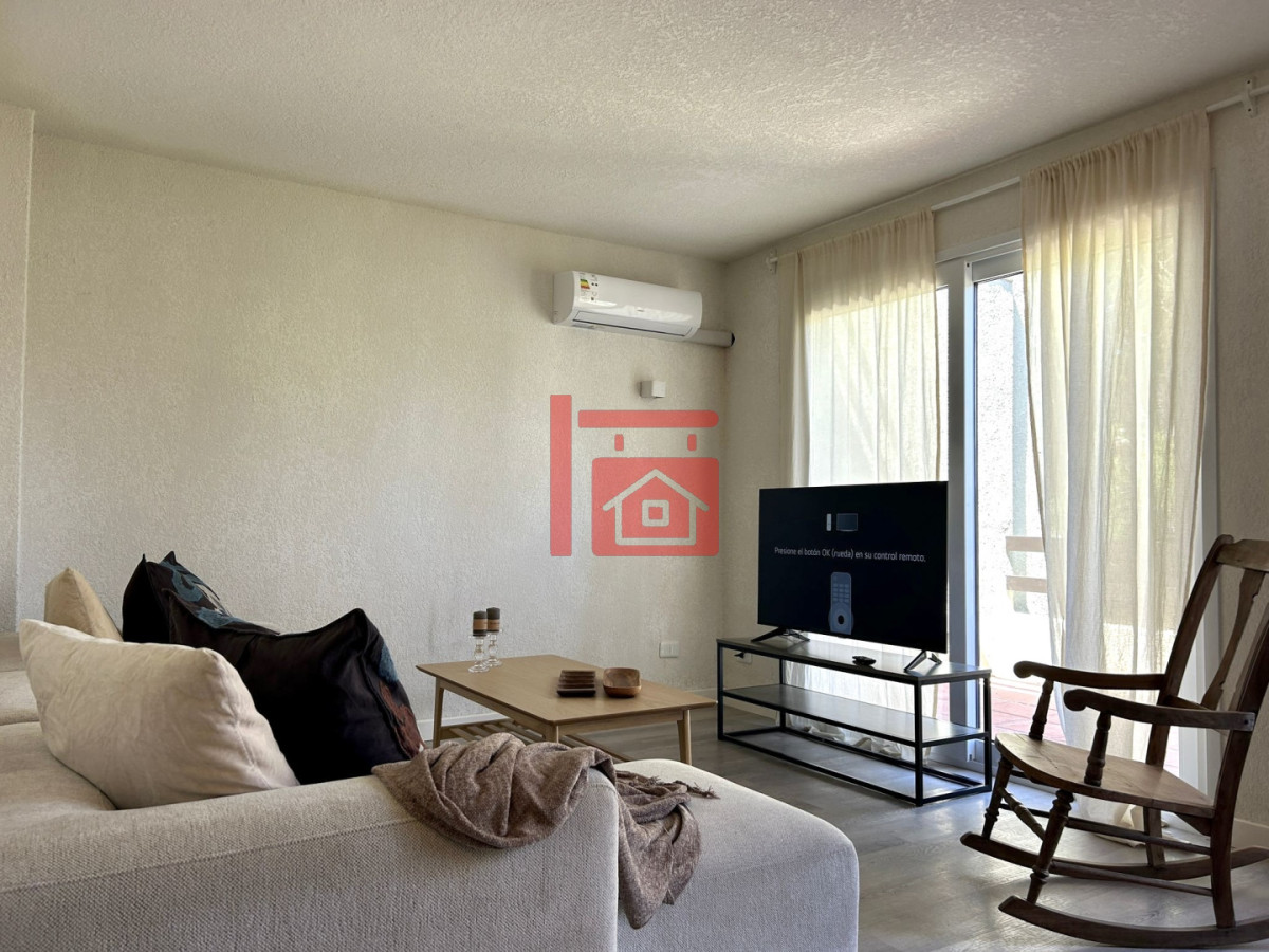Apartamento ID.504 - Alquiler anual o invernal de apartamento dúplex con parrillero propio en Rincón del Indio