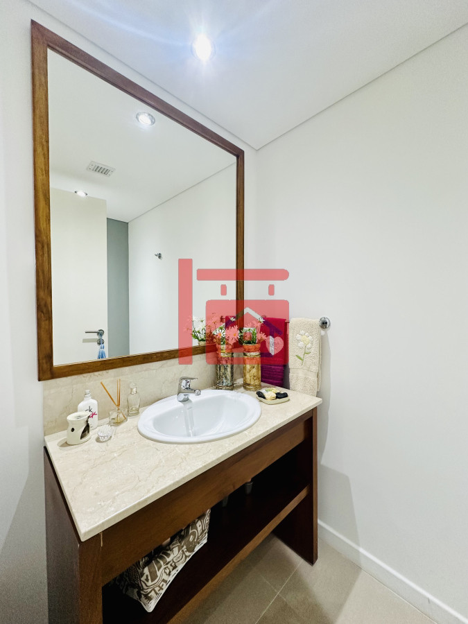 Apartamento ID.233 - Oportunidad en Venta! Apartamento sobre playa Brava de 3 Dormitorios más Dependencia, Torre Le Parc