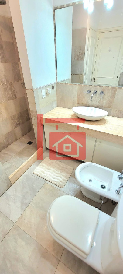 Casa ID.509 - Casa moderna de 5 dormitorios y Piscina Climatizada en Punta del Este