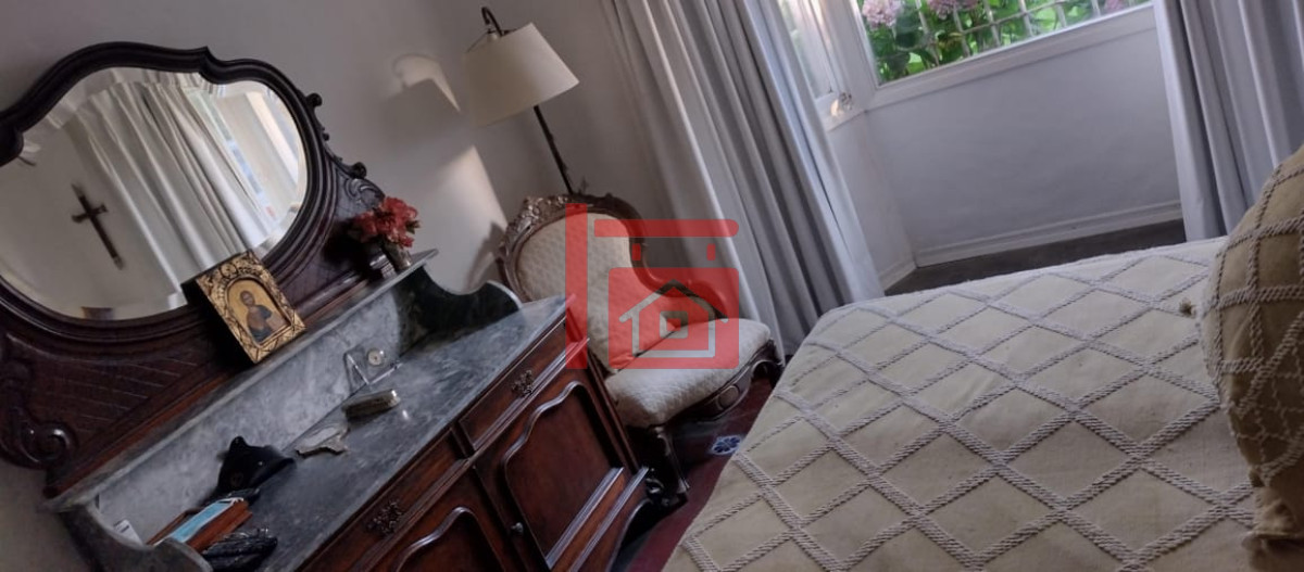 Casa ID.409 - Casa de 3 Dormitorios más Dependencia y Piscina, en Aidy Grill Punta del Este, Ubicada a pasos del Mar