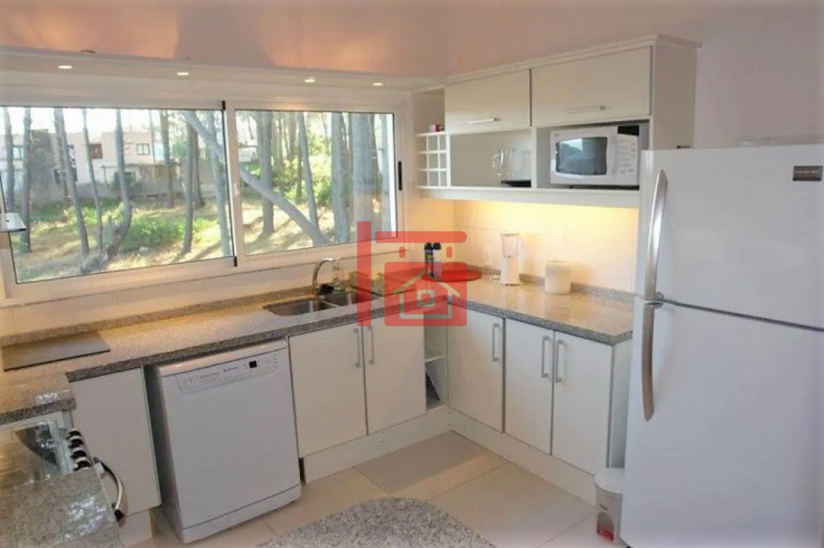 Casa ID.539 - Excelente Casa de 6 Dormitorios y Piscina en Montoya, La Barra