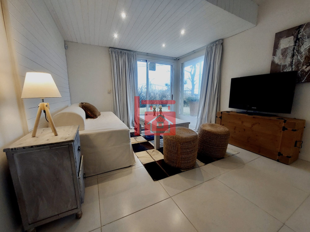 Casa ID.539 - Excelente Casa de 6 Dormitorios y Piscina en Montoya, La Barra