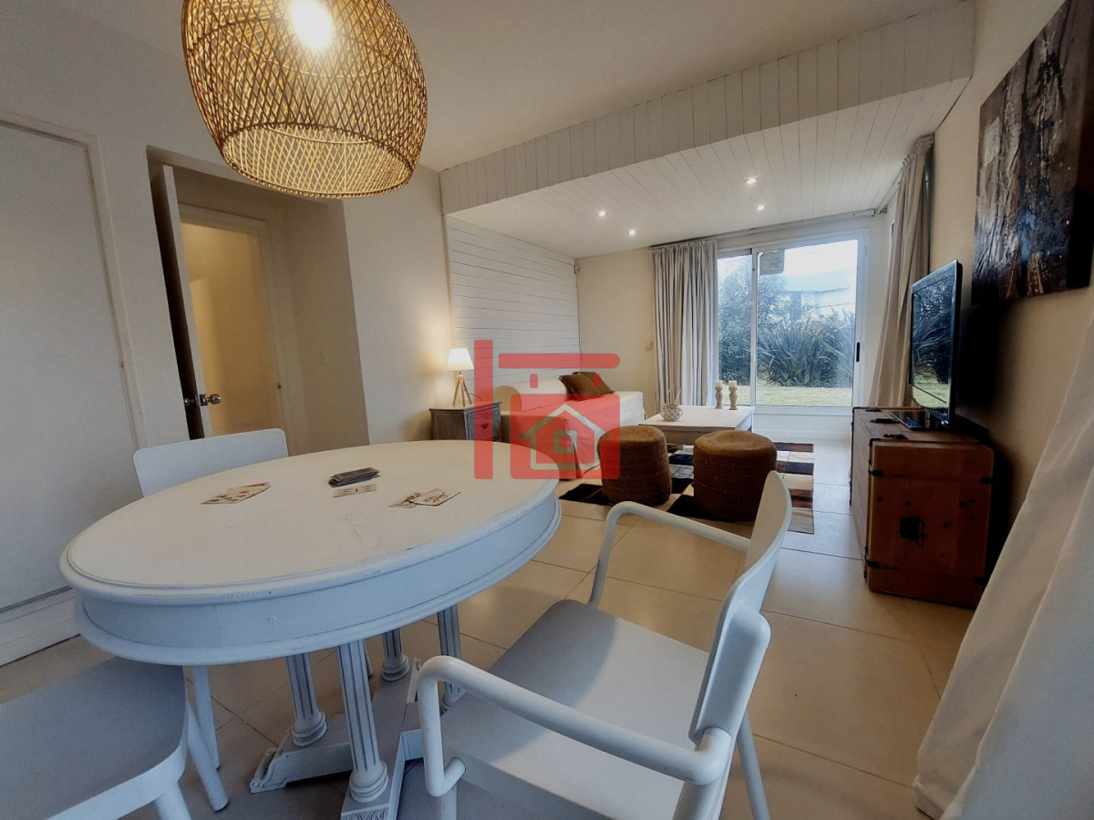 Casa ID.539 - Excelente Casa de 6 Dormitorios y Piscina en Montoya, La Barra