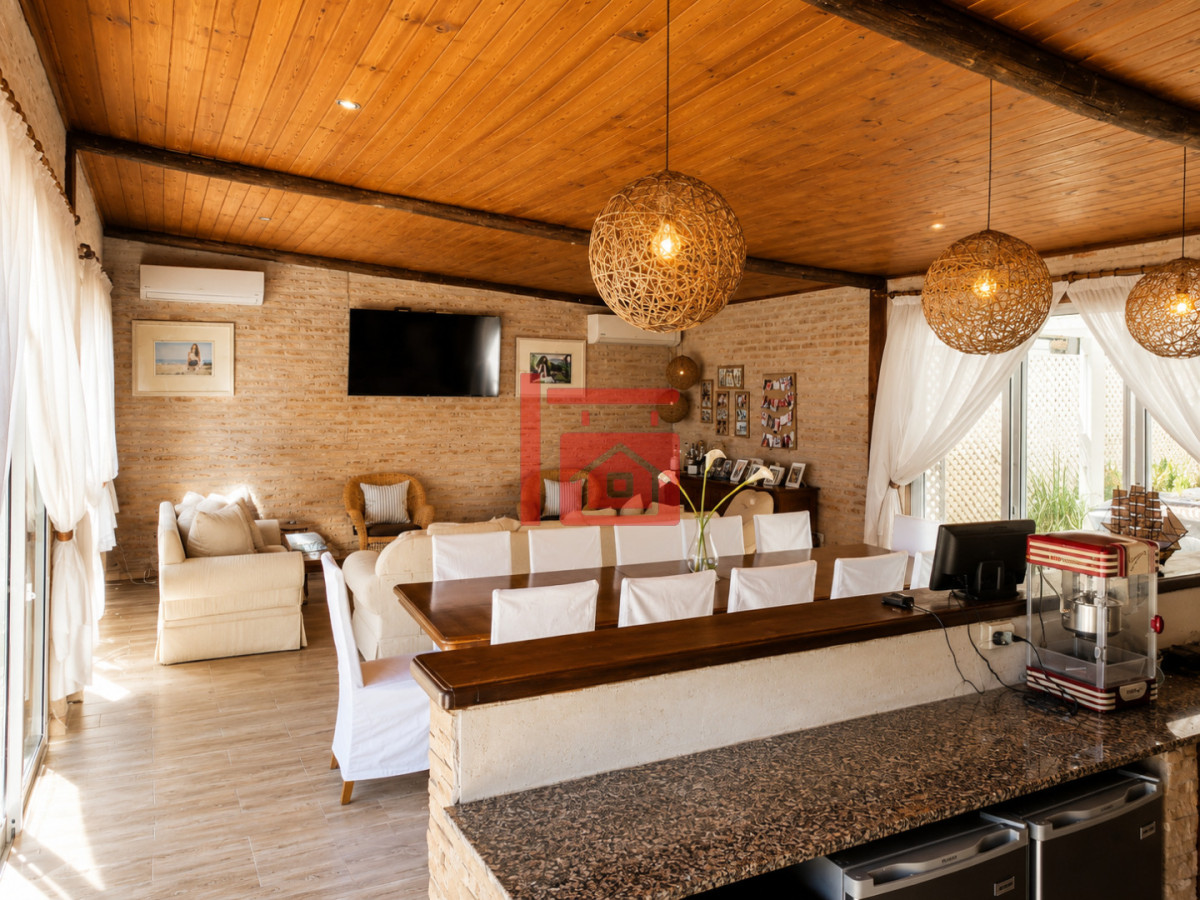 Casa ID.1189 - Excelente Casa de 5 Dormitorios en Barrio Privado La Arbolada, Punta del Este