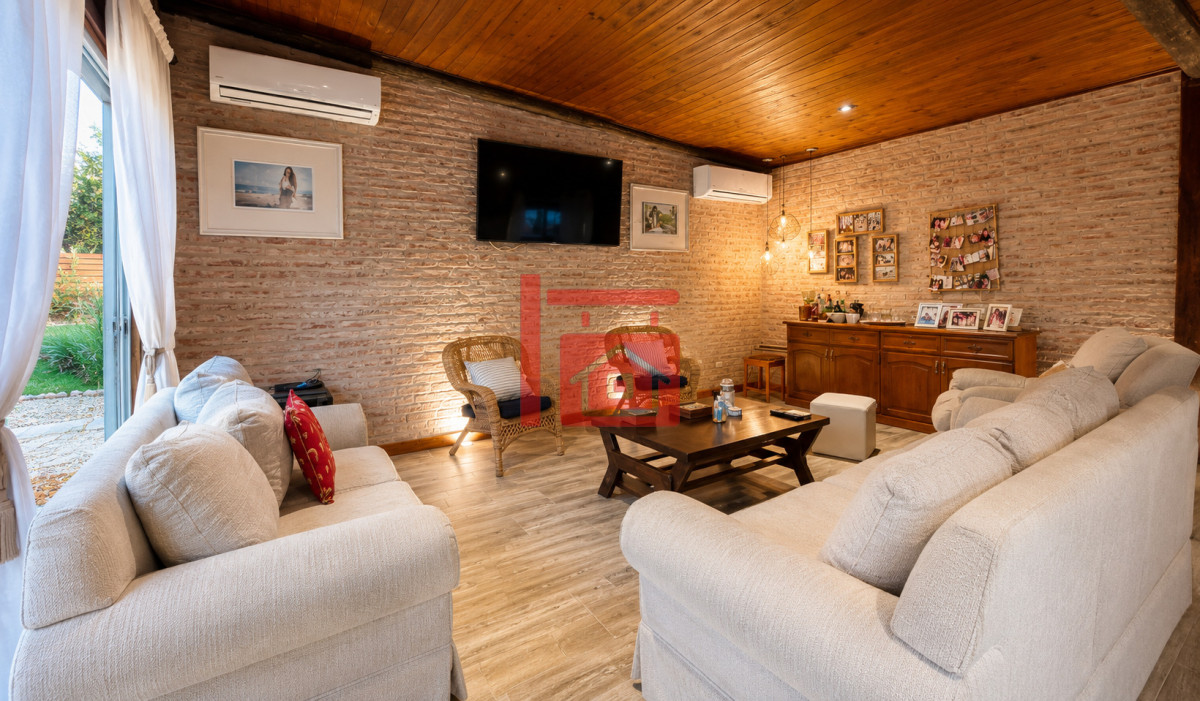 Casa ID.1189 - Excelente Casa de 5 Dormitorios en Barrio Privado La Arbolada, Punta del Este