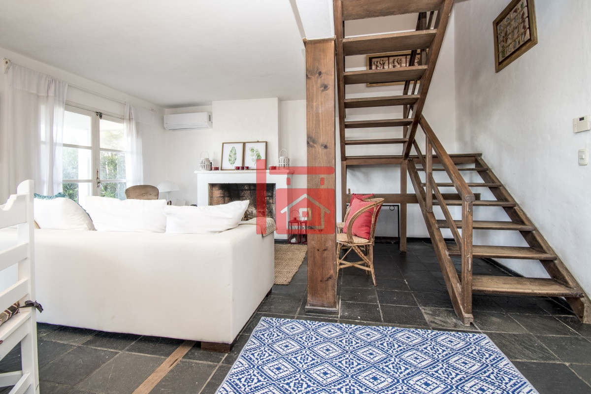 Casa ID.510 - Excelente Casa de 4 Dormitorios con Piscina y Parrillero en Montoya, La Barra