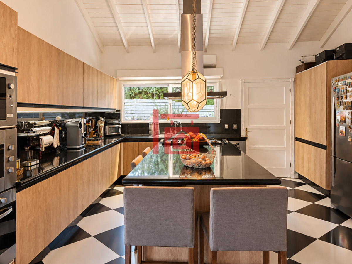 Casa ID.1189 - Excelente Casa de 5 Dormitorios en Barrio Privado La Arbolada, Punta del Este