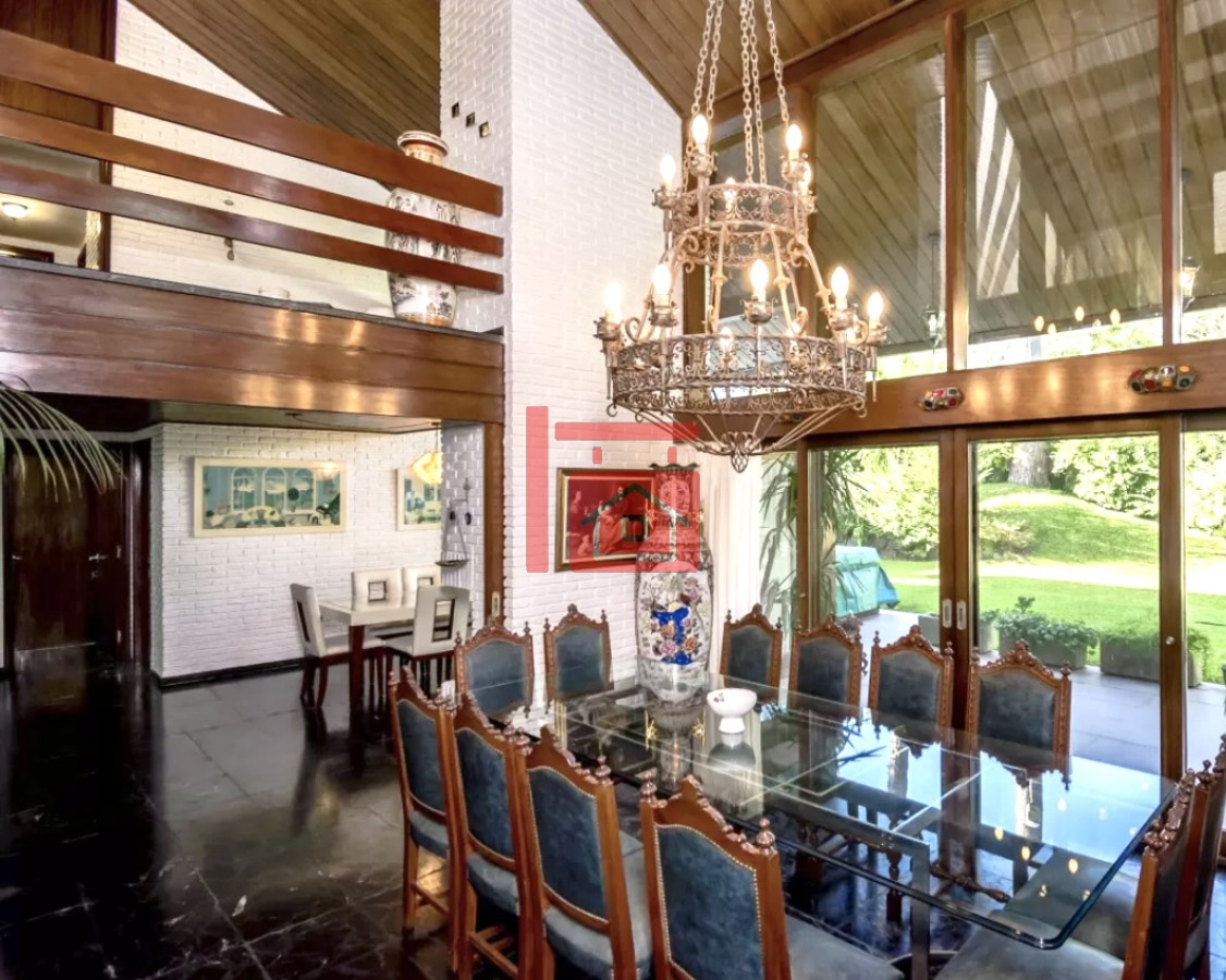 Casa ID.42 - Excelente Casa de 4 Dormitorios en Playa Mansa, Ideal para vivir todo el año