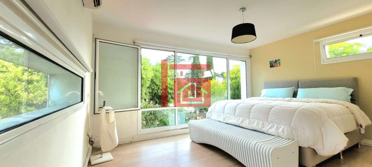 Casa ID.509 - Casa moderna de 5 dormitorios y Piscina Climatizada en Punta del Este