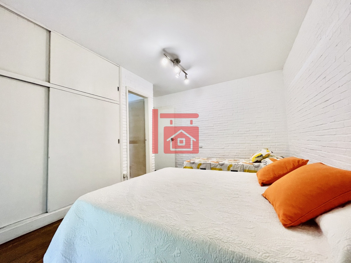 Casa ID.222 - Casa de 4 Dormitorios, Parrillero y Piscina a pocos metros del Mar, Playa Mansa