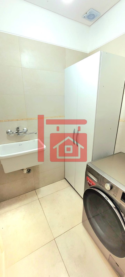 Casa ID.509 - Casa moderna de 5 dormitorios y Piscina Climatizada en Punta del Este