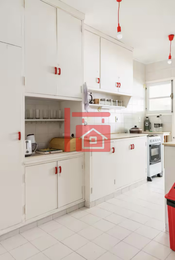 Casa ID.763 - Gran Casa en Venta sobre el Mar de 5 Dormitorios y Dependencia en Península, Punta del Este
