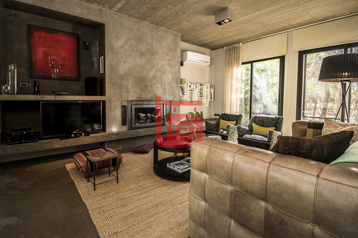 Casa ID.531 - Excelente Casa de 3 Dormitorios en Barrio Privado, La Arbolada - Punta del Este, Venta