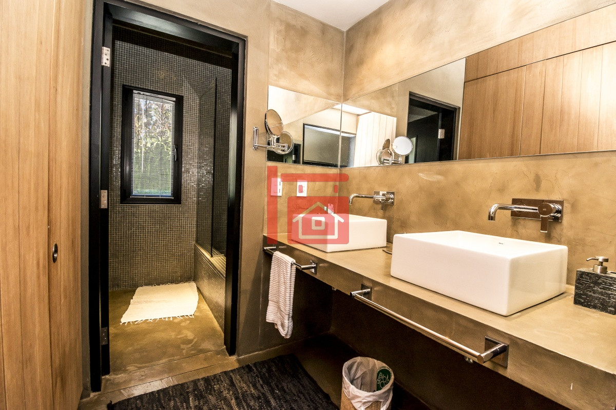 Casa ID.531 - Excelente Casa de 3 Dormitorios en Barrio Privado, La Arbolada - Punta del Este, Venta