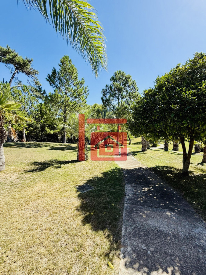 Apartamento ID.505 - Alquiler anual o invernal de apartamento duplex con parrillero propio en Rincón del Indio