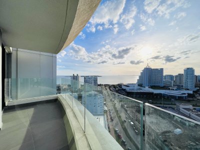 Apartamento de 2 Dormitorios en Alquiler Anual a pasos de Playas Mansa y Brava