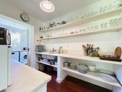 excelente casa de 4 dormitorios en playa brava, punta del este - pla13825c